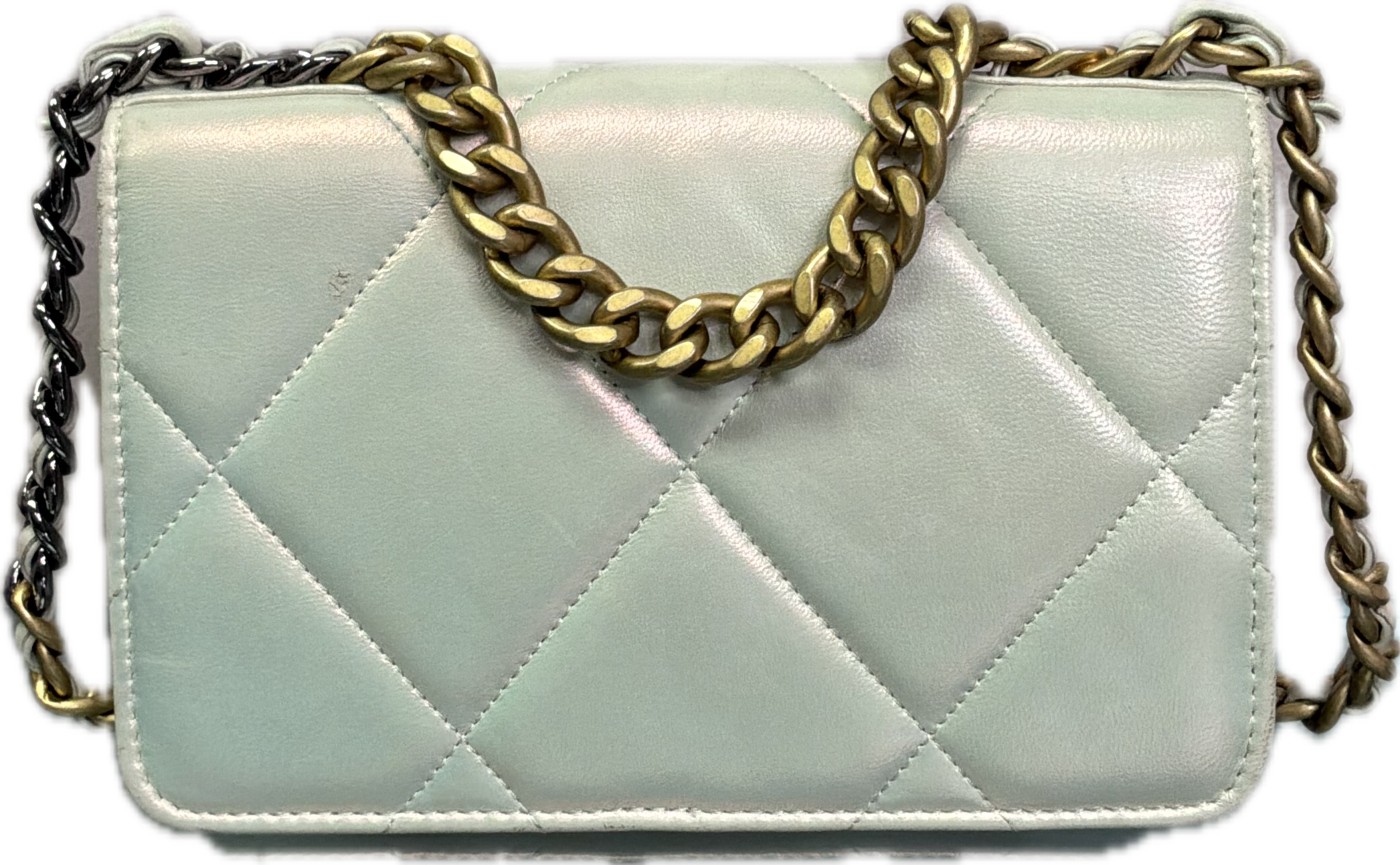 Chanel 19 Pearl Iridescent Quilted WOC Crossbody - Image 4