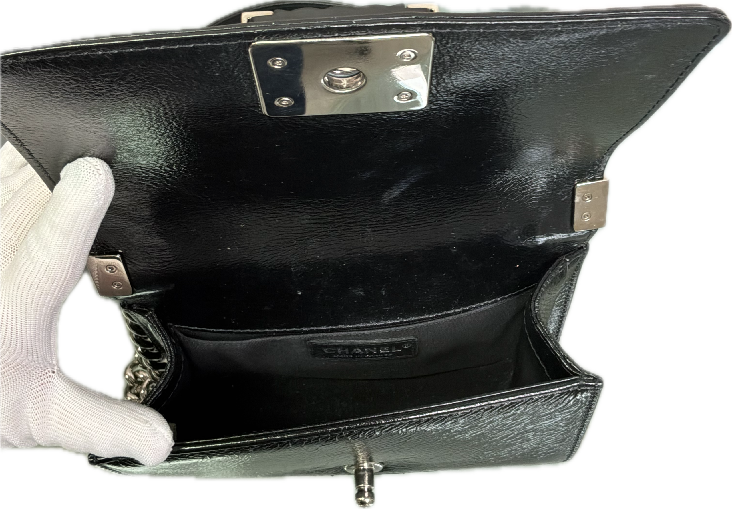 Chanel Boy Mini Black Glossy Leather Crossbody Bag - Image 6